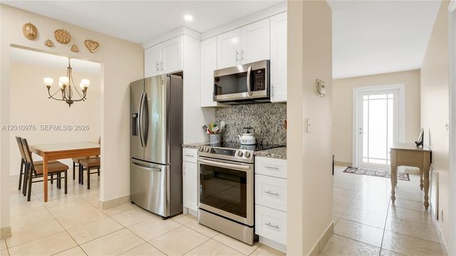 1621 NW 85th Way, Plantation, FL 33322