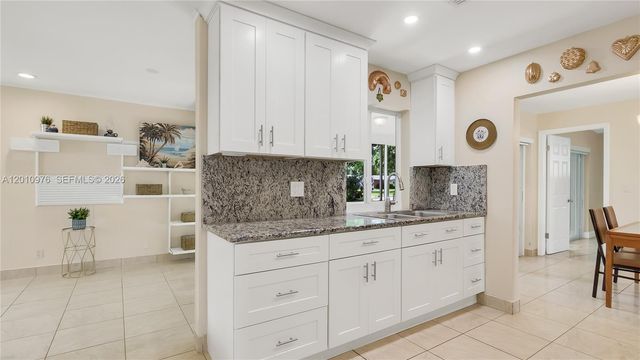 1621 NW 85th Way, Plantation, FL 33322