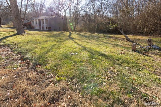 29 Highwood Drive, Belleville, IL 62223