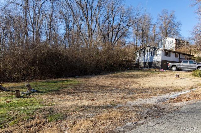 29 Highwood Drive, Belleville, IL 62223