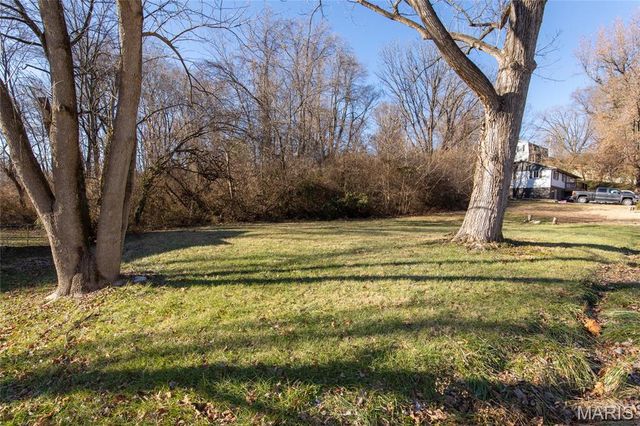 29 Highwood Drive, Belleville, IL 62223