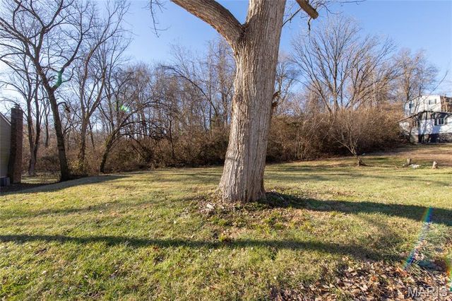 29 Highwood Drive, Belleville, IL 62223