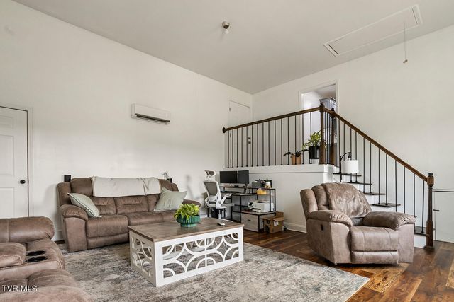 200 Bell Flower Court, Kingsport, TN 37663