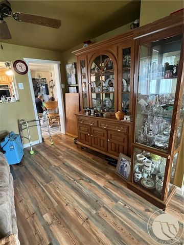 1321 E Railroad Street, Laurel, MT 59044