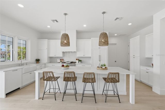 680 KEY ROYALE DRIVE, Holmes Beach, FL 34217