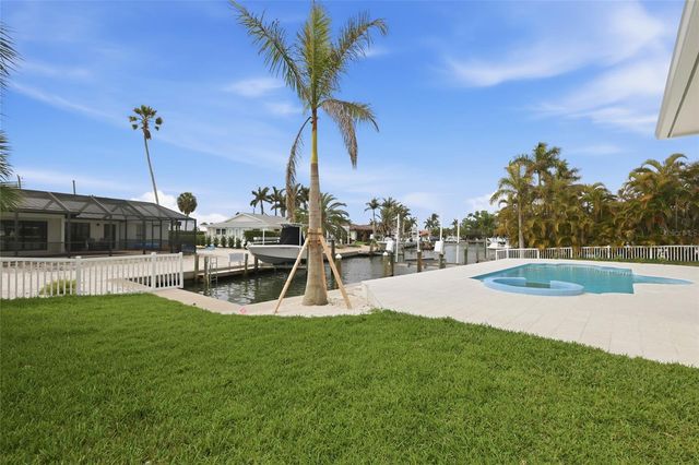 680 KEY ROYALE DRIVE, Holmes Beach, FL 34217