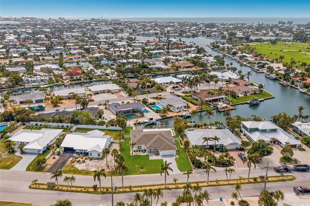 680 KEY ROYALE DRIVE, Holmes Beach, FL 34217