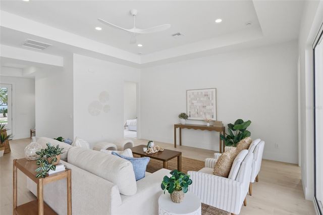 680 KEY ROYALE DRIVE, Holmes Beach, FL 34217