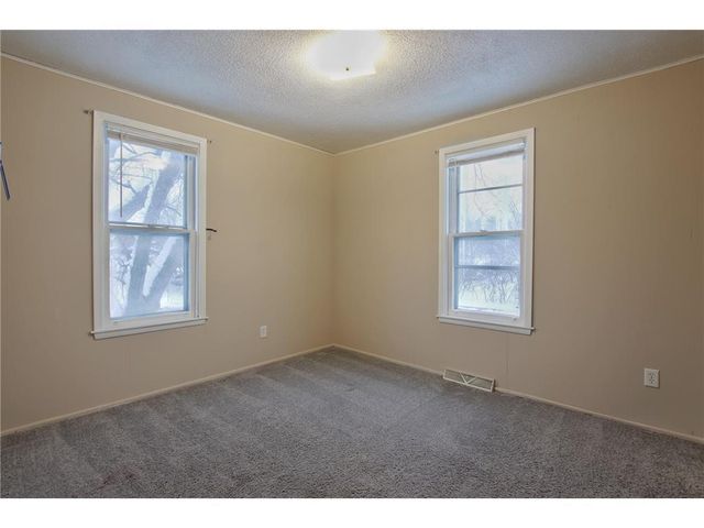 1381 White Bear Avenue N, Saint Paul, MN 55106