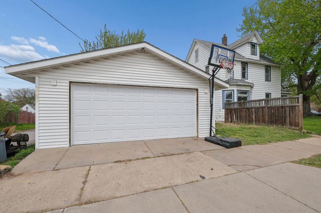 1381 White Bear Avenue N, Saint Paul, MN 55106