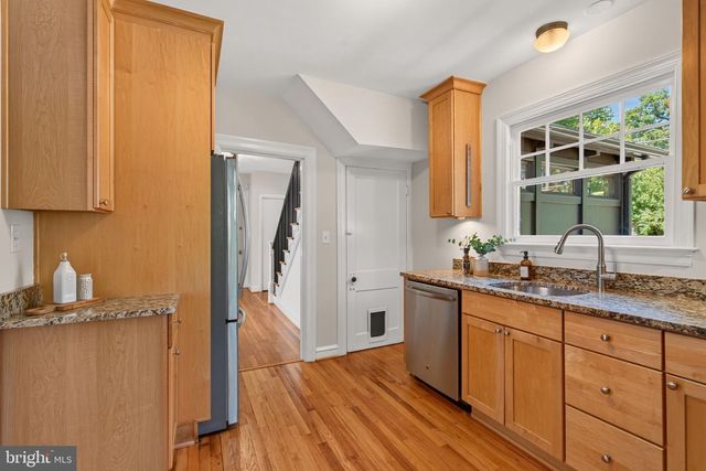 745 26TH ST S, Arlington, VA 22202