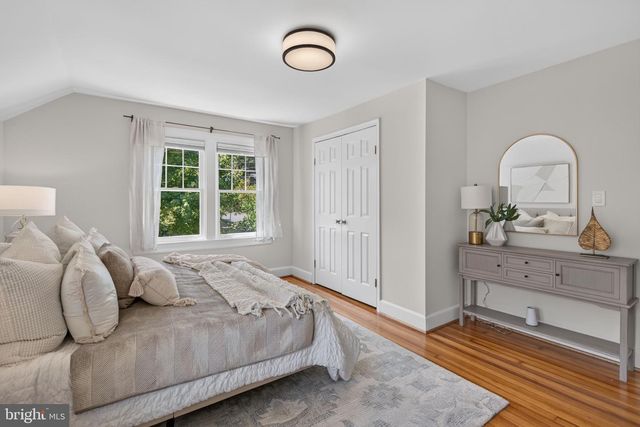 745 26TH ST S, Arlington, VA 22202