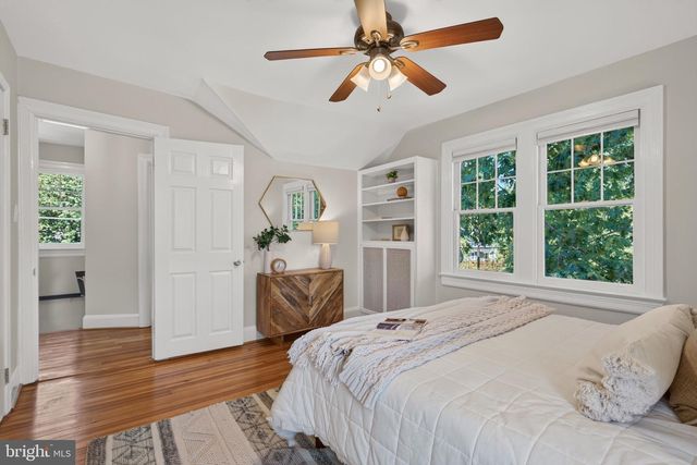 745 26TH ST S, Arlington, VA 22202