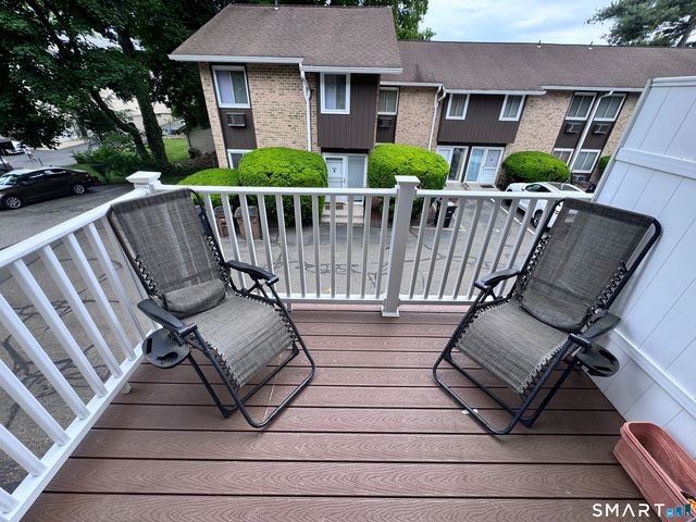 59 Rock Spring Road 28, Stamford, CT 06906