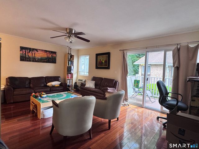 59 Rock Spring Road 28, Stamford, CT 06906