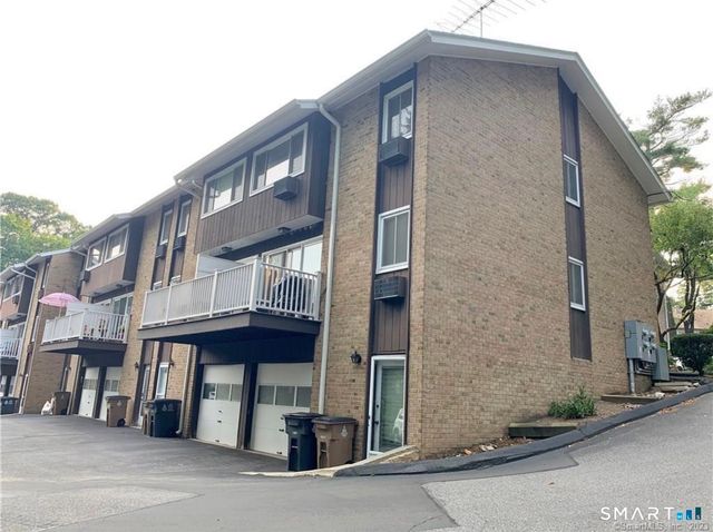 59 Rock Spring Road 28, Stamford, CT 06906