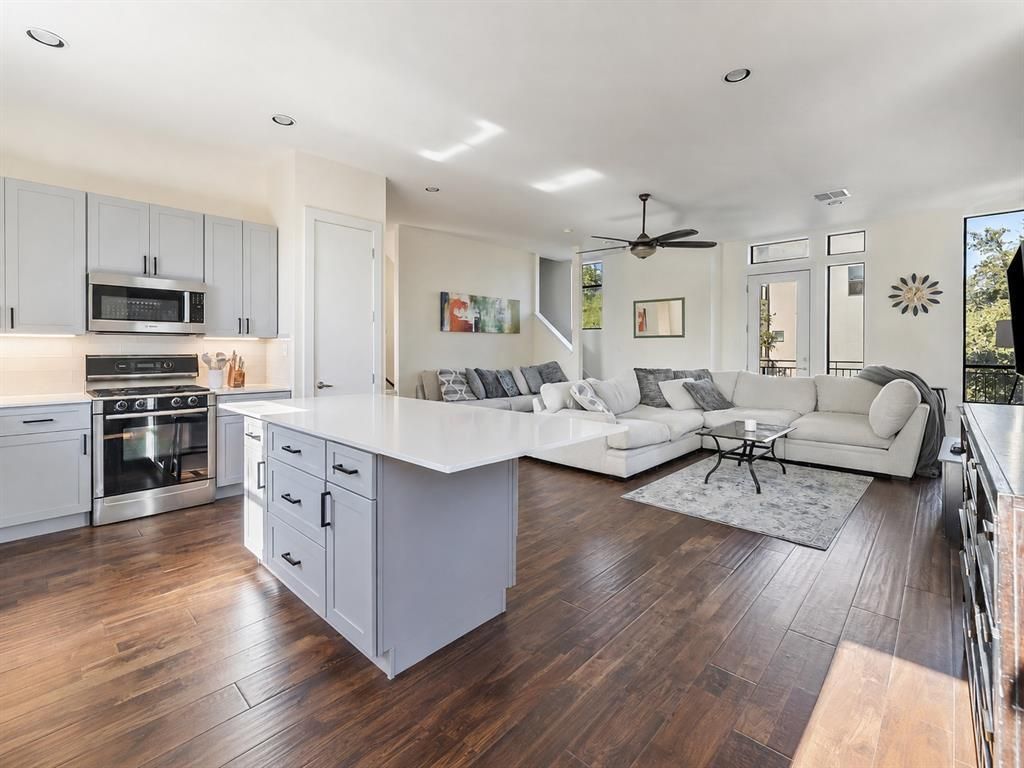6000 S Congress Ave 201, Austin, TX 78745