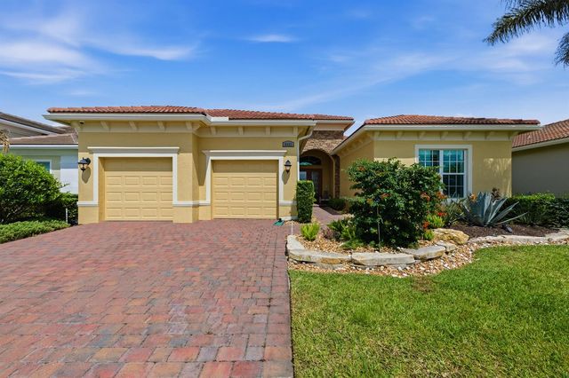 8692 SW Flutto Way, Port St. Lucie, FL 34987