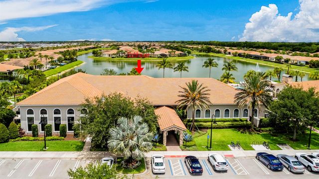 8692 SW Flutto Way, Port St. Lucie, FL 34987