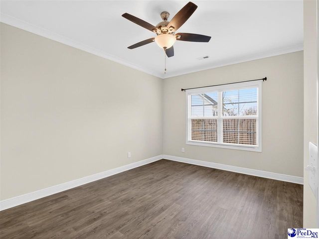 3245 Spiral Ln, Effingham, SC 29541