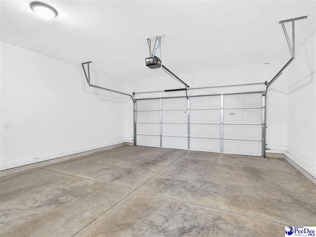 3245 Spiral Ln, Effingham, SC 29541