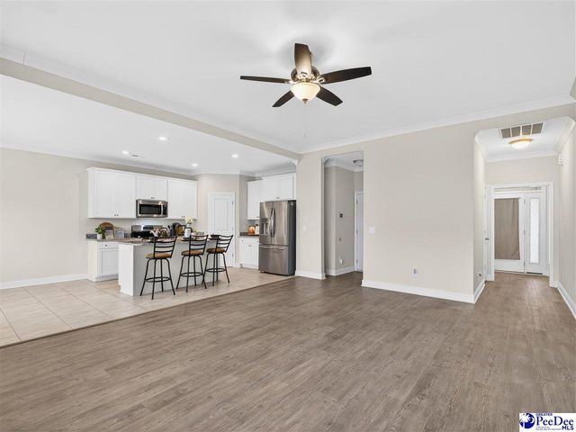 3245 Spiral Ln, Effingham, SC 29541