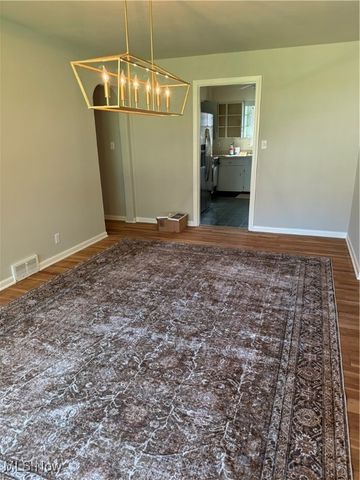 2520 Holgate Road, Akron, OH 44313