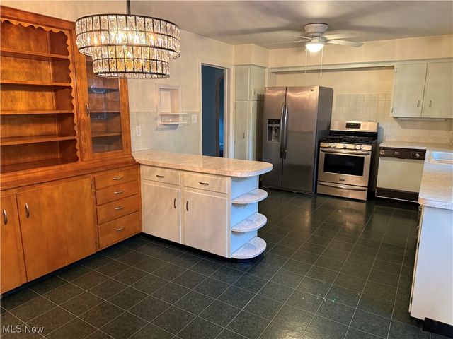 2520 Holgate Road, Akron, OH 44313