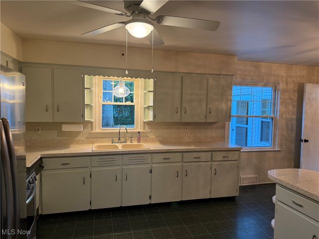 2520 Holgate Road, Akron, OH 44313