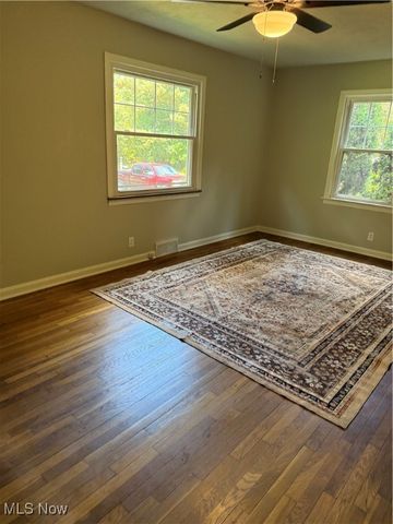 2520 Holgate Road, Akron, OH 44313