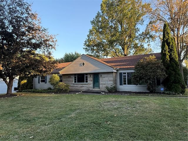 2520 Holgate Road, Akron, OH 44313