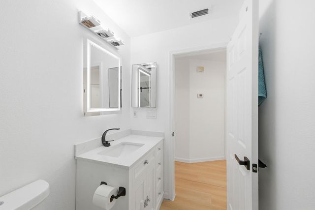 8953 Monterey Oaks Dr, Elk Grove, CA 95758