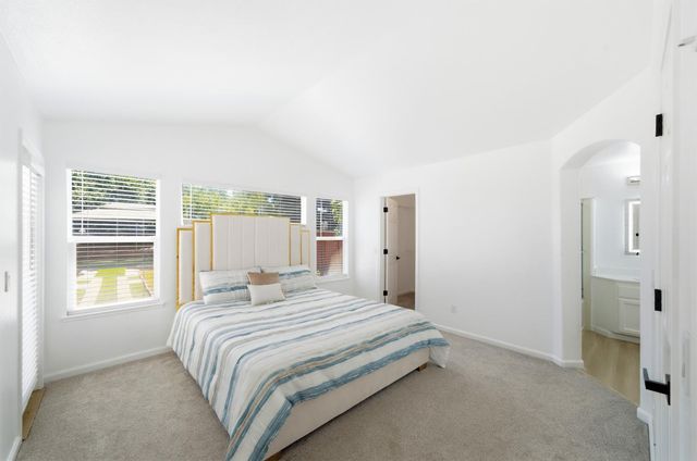 8953 Monterey Oaks Dr, Elk Grove, CA 95758