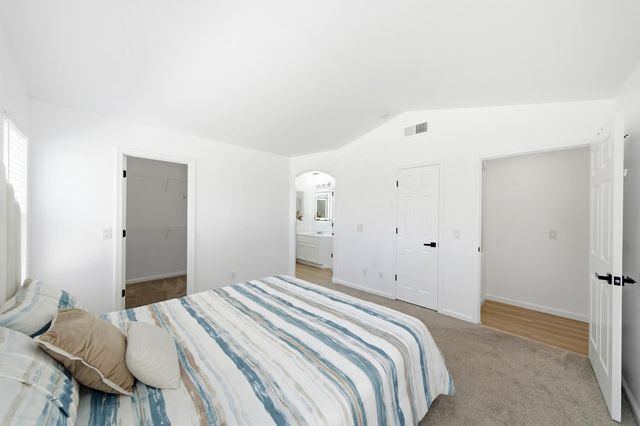 8953 Monterey Oaks Dr, Elk Grove, CA 95758