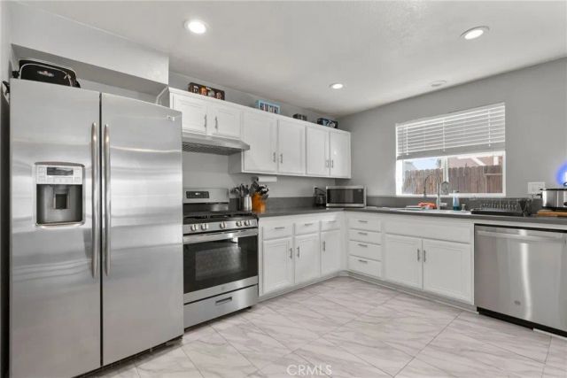 40432 Vereda Drive, Palmdale, CA 93550