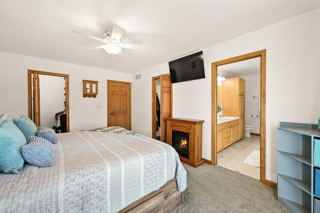 2855 North Shore DRIVE, Delavan, WI 53115