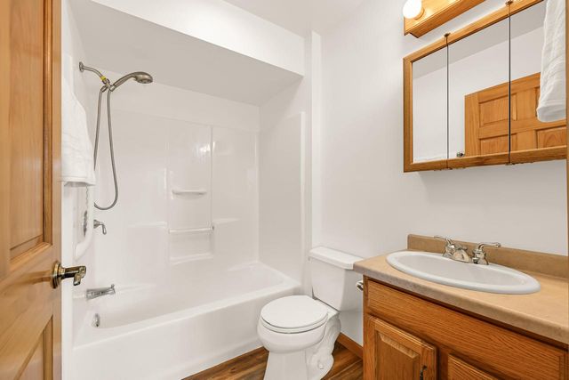 2855 North Shore DRIVE, Delavan, WI 53115