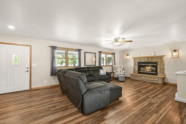 2855 North Shore DRIVE, Delavan, WI 53115