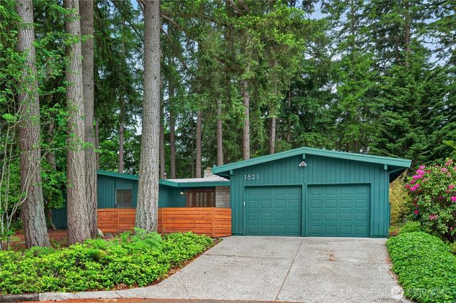 1521 150th Avenue SE, Bellevue, WA 98007