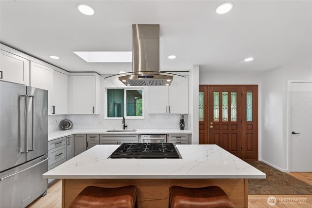 1521 150th Avenue SE, Bellevue, WA 98007