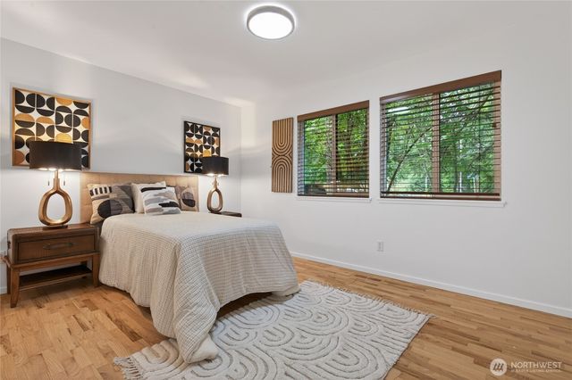 1521 150th Avenue SE, Bellevue, WA 98007