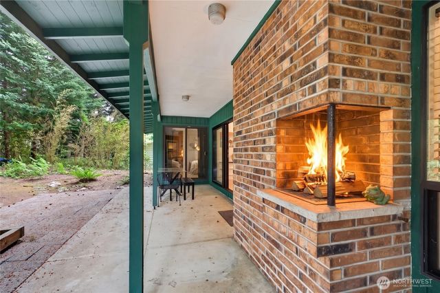 1521 150th Avenue SE, Bellevue, WA 98007