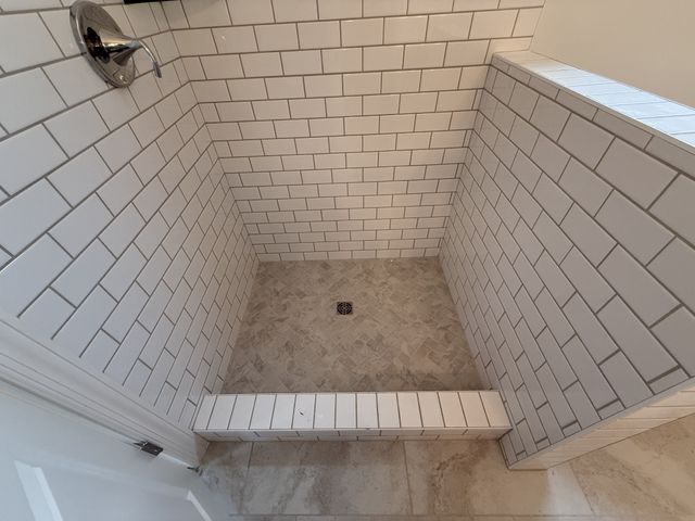 888 Joe Miller Dr, Hendersonville, TN 37075