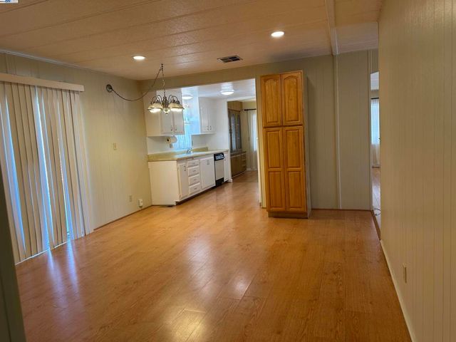 328 328 Waikiki Cir, Union City, CA 94587