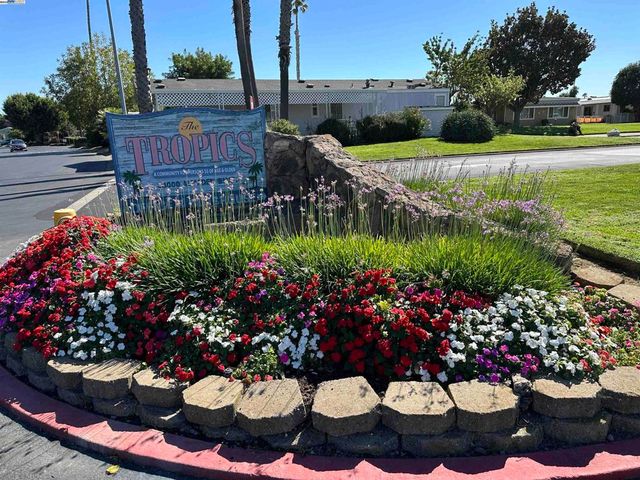 328 328 Waikiki Cir, Union City, CA 94587