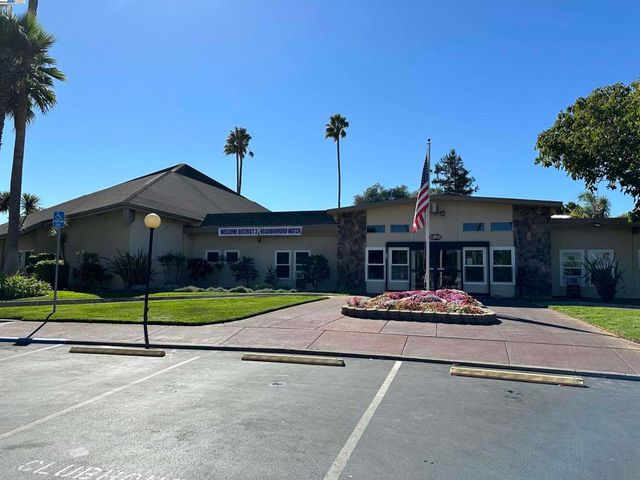 328 328 Waikiki Cir, Union City, CA 94587