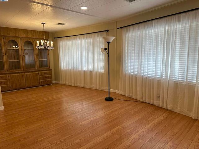 328 328 Waikiki Cir, Union City, CA 94587