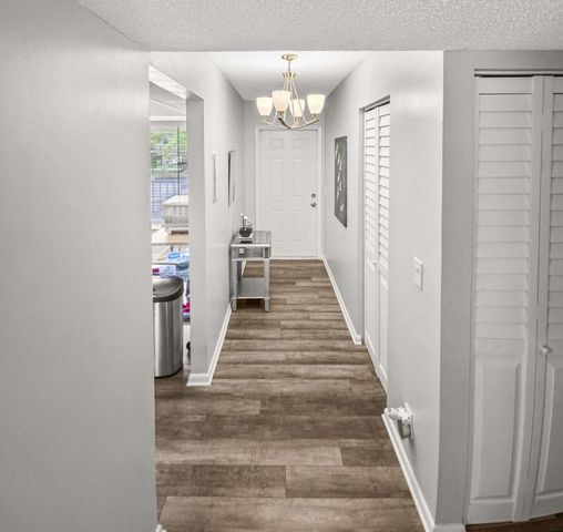 14671 Bonaire Drive 307, Delray Beach, FL 33446