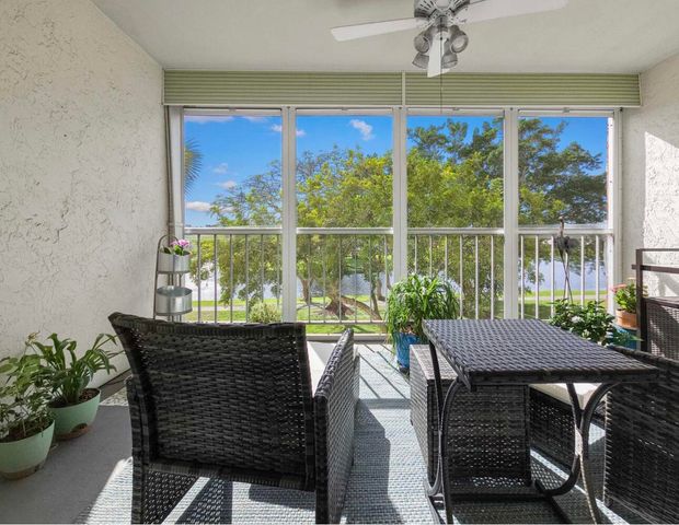 14671 Bonaire Drive 307, Delray Beach, FL 33446