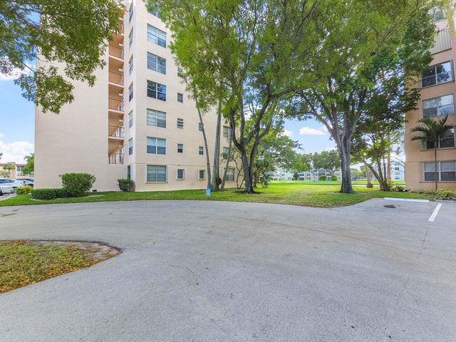 14671 Bonaire Drive 307, Delray Beach, FL 33446